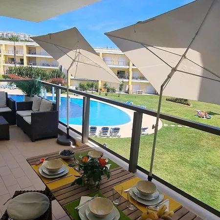 Et Chaleureux Avec Terrasse Vue Piscine A 2 Pas De La Marina * Albufeira