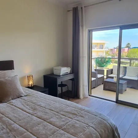 Appartement Et Chaleureux Avec Terrasse Vue Piscine A 2 Pas De La Marina Albufeira