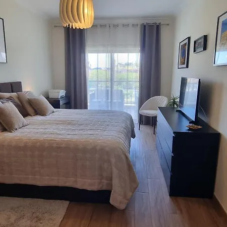 Appartement Et Chaleureux Avec Terrasse Vue Piscine A 2 Pas De La Marina