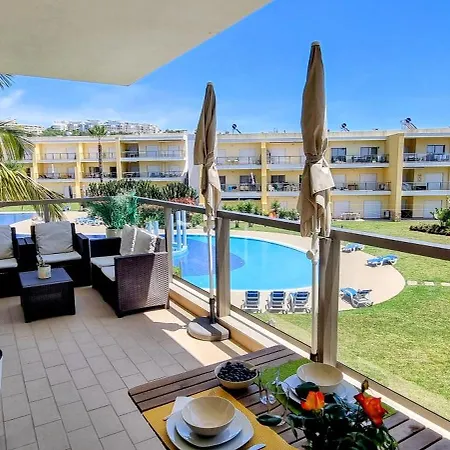Et Chaleureux Avec Terrasse Vue Piscine A 2 Pas De La Marina Lejlighed Albufeira