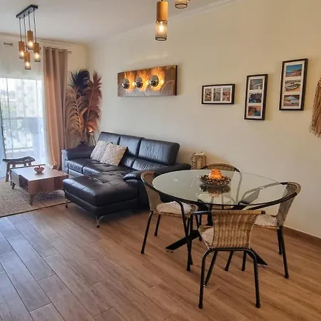 Lejlighed Et Chaleureux Avec Terrasse Vue Piscine A 2 Pas De La Marina